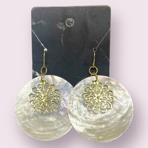 Shell Gold Floral Wire Earrings